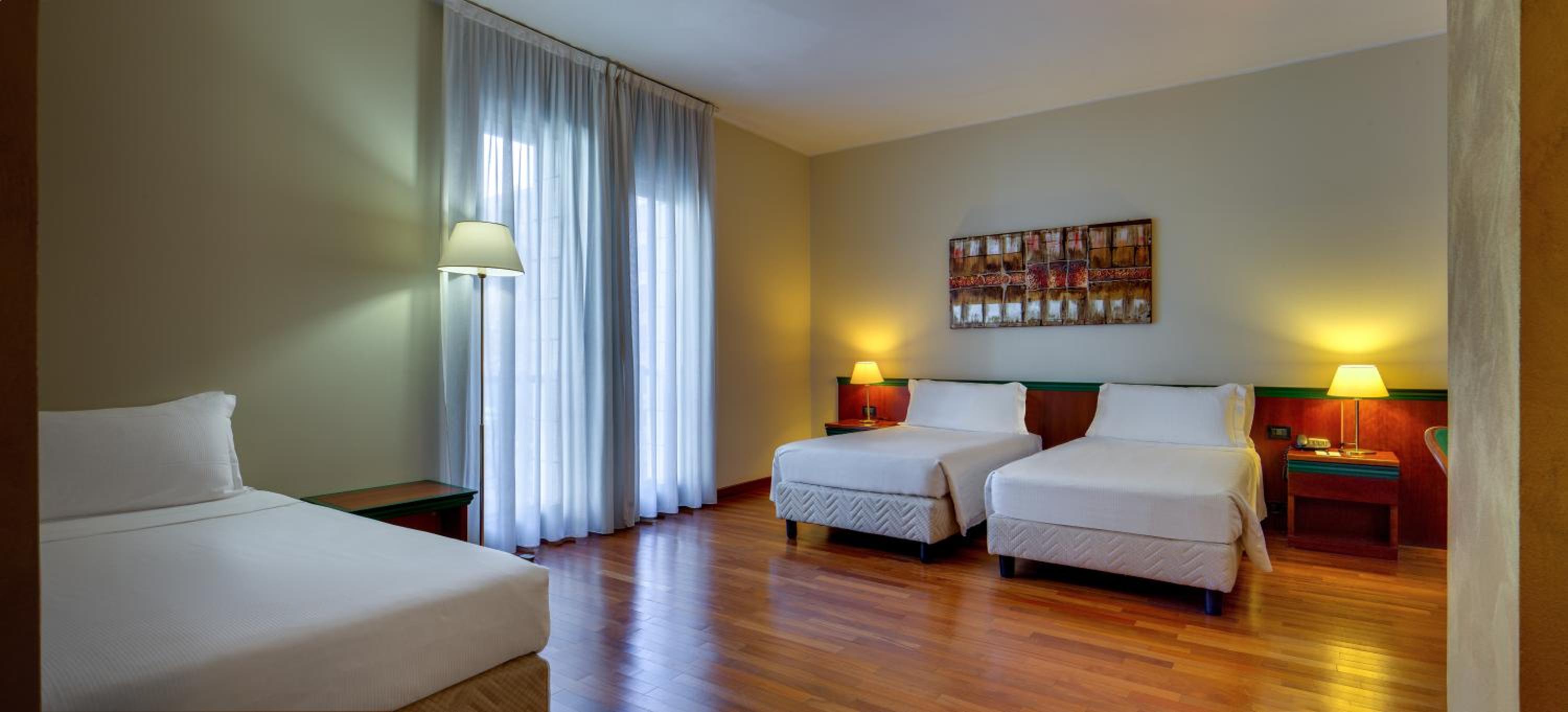 غرفة ثلاثية بسرير فردي وسرير كوين، Hotel Raffaello 3/5
