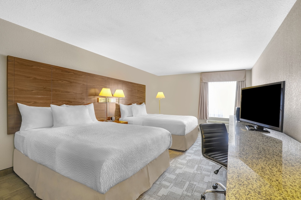 Days Inn Red Deer 7/28