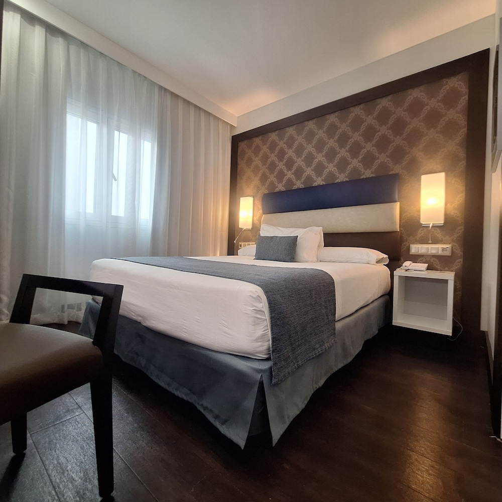 BASIC, DOUBLE OR SINGLE BED