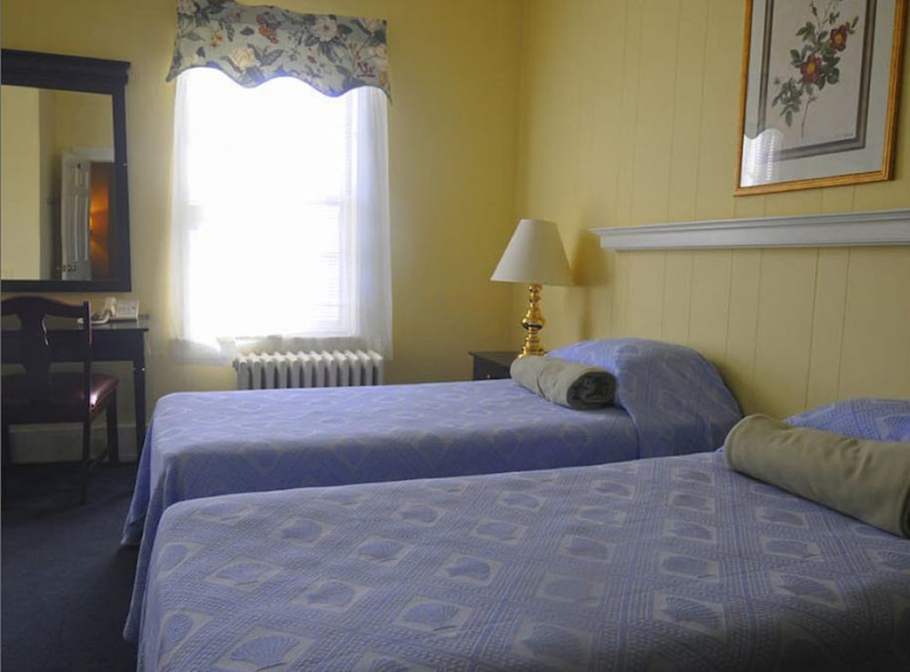 Hotel Coolidge 7/50