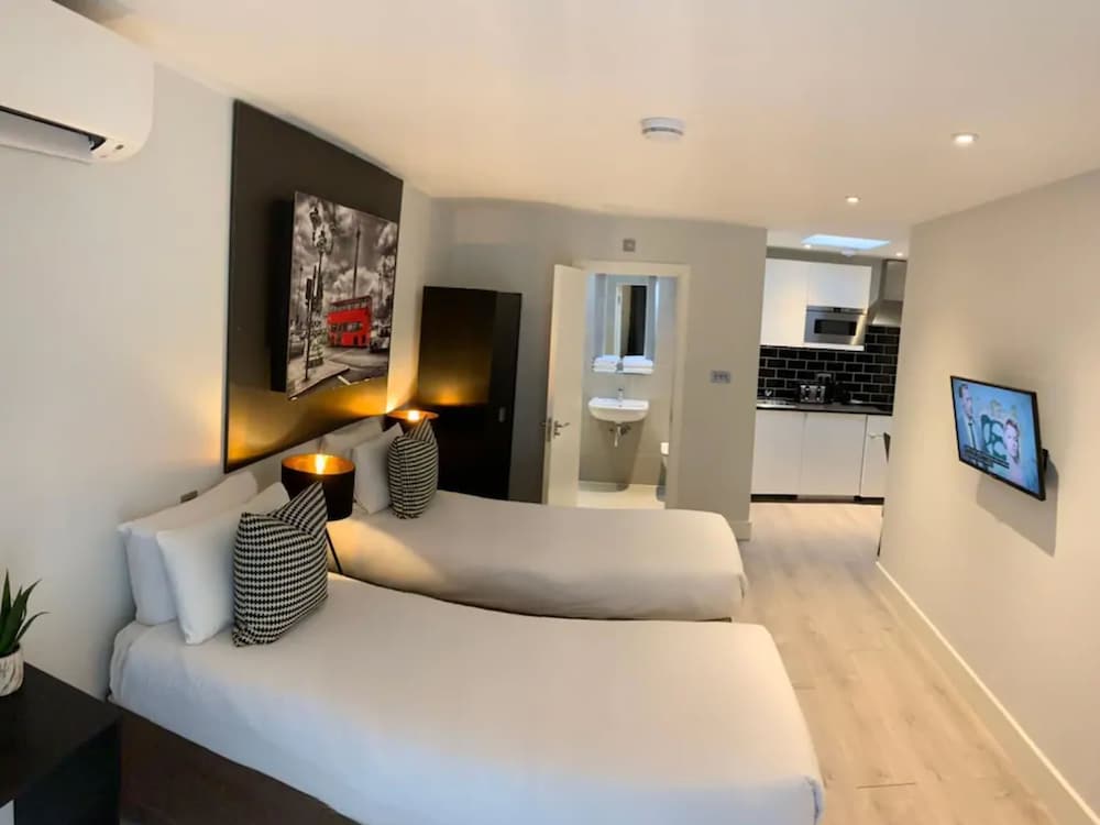 W6 Hotel 49/74