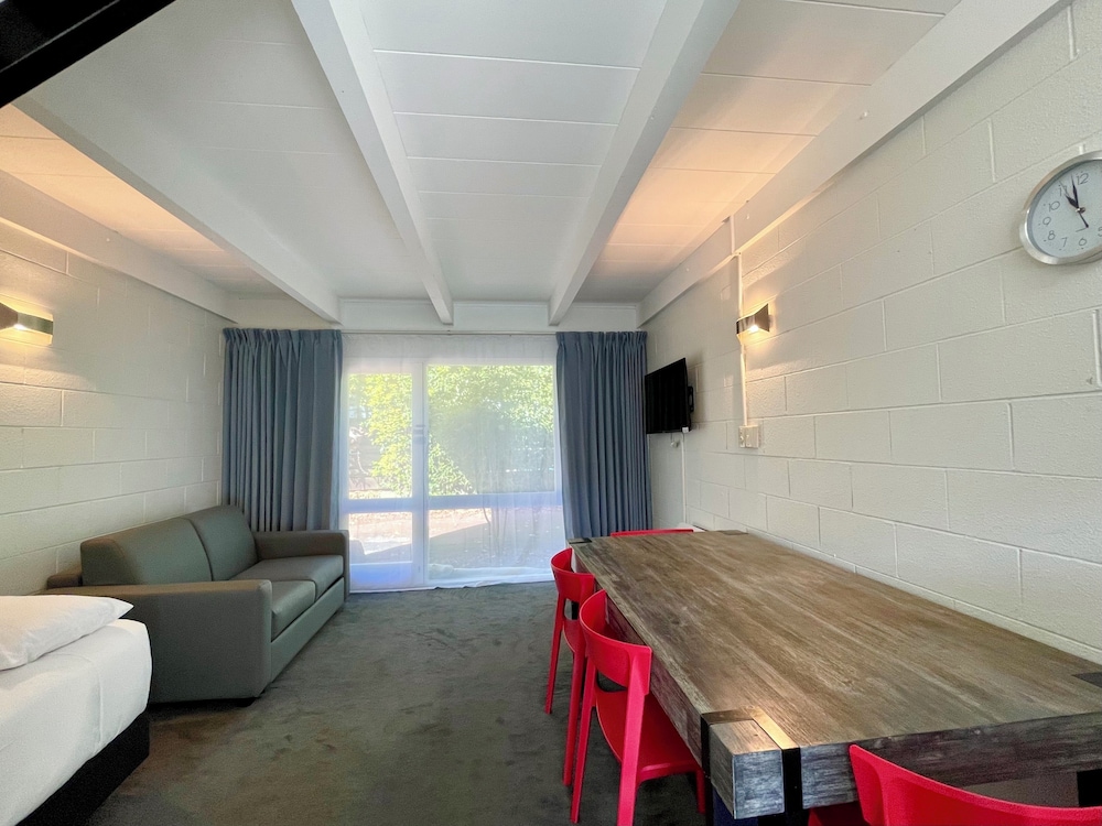 غرفة عائلية بسرير كوين وسريرين منفصلين بغرفة نوم واحدة بمطبخ، Mt Eden Motel 3/5