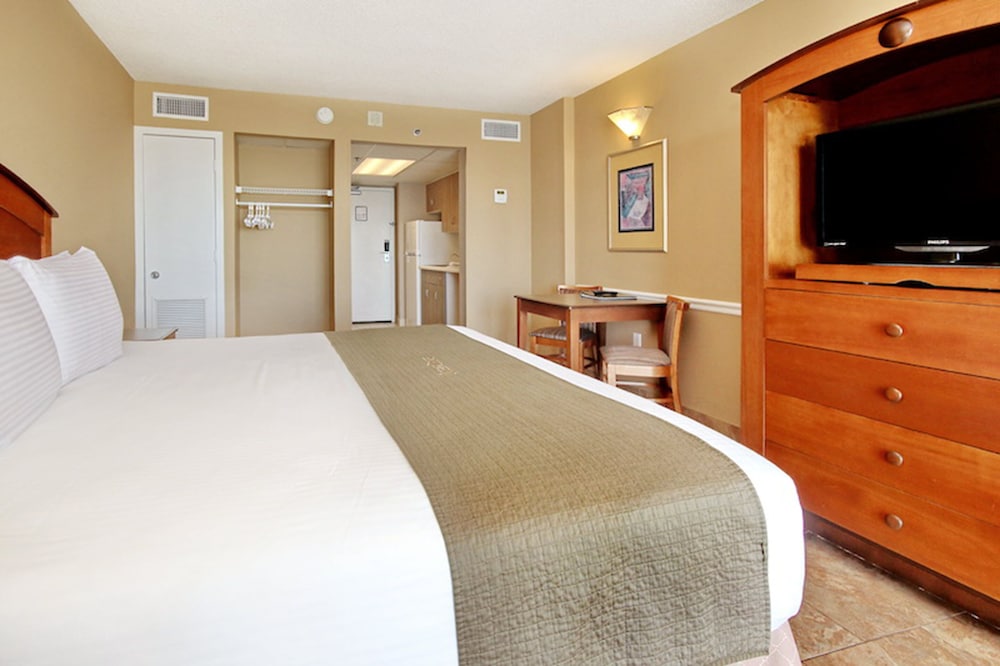 Ocean Drive Beach Golf Resort 24/64