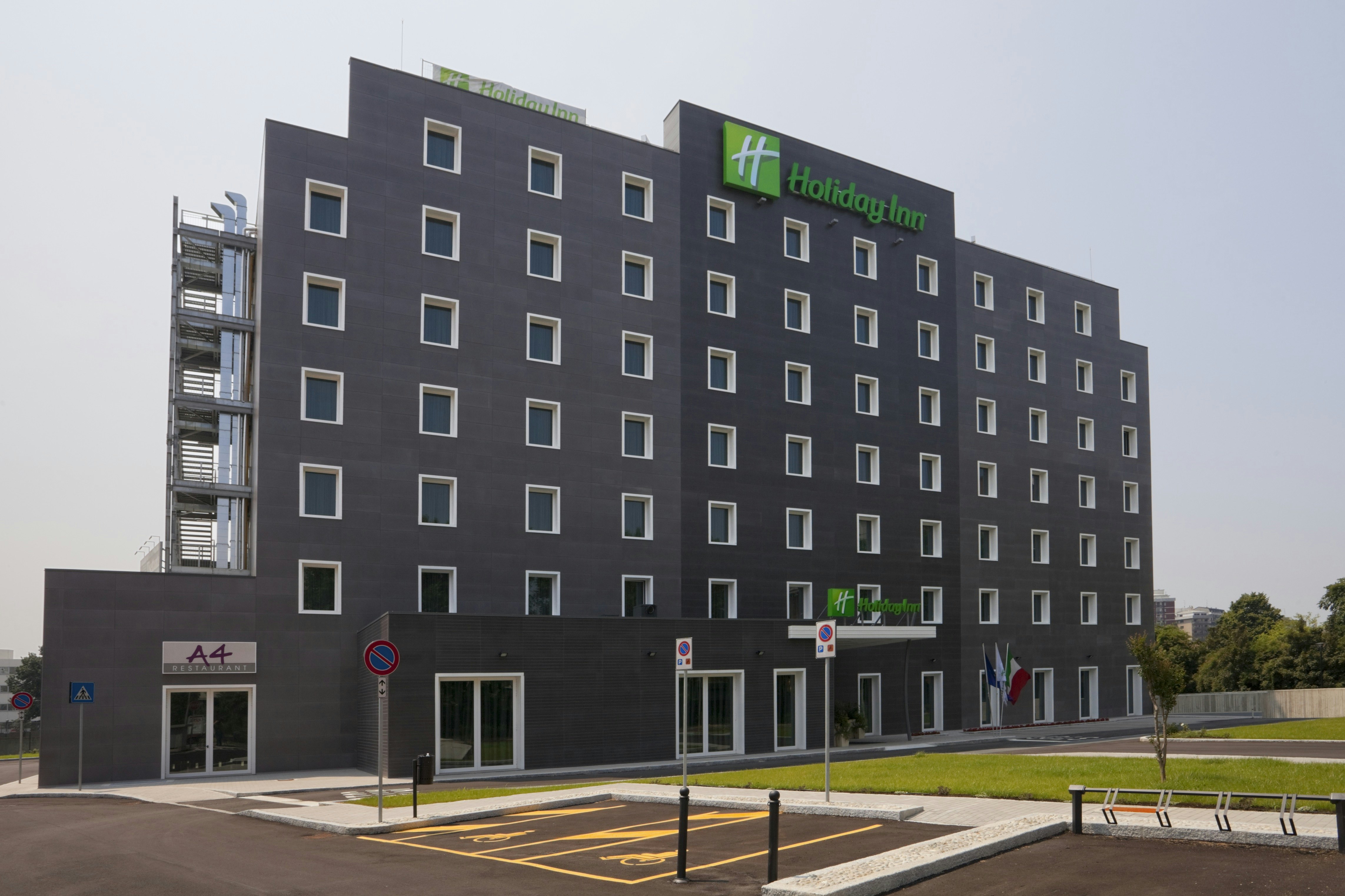 Holiday Inn Milan Nord Zara 6/66