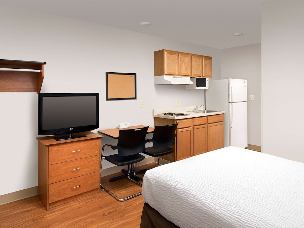 Extended Stay America Select Suites - Colorado Springs - Airport 13/38