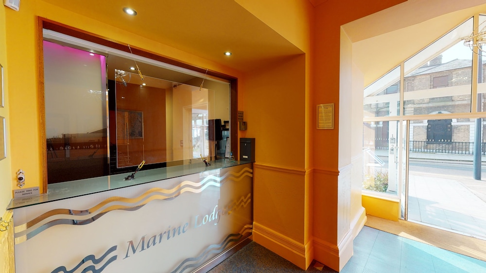 Marine Lodge 25/50