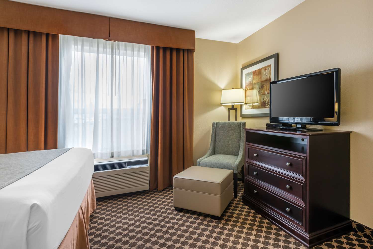 Best Western Strathmore Inn 7/25