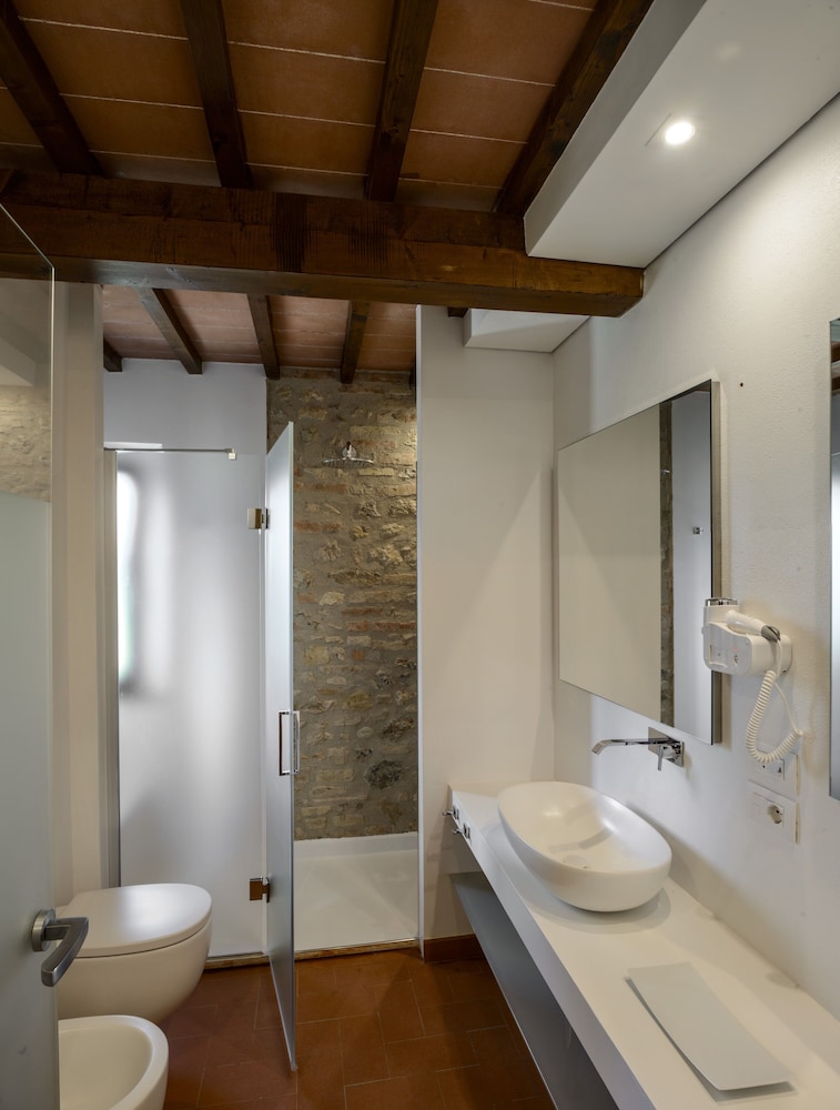 Tenuta Sovestro 46/50