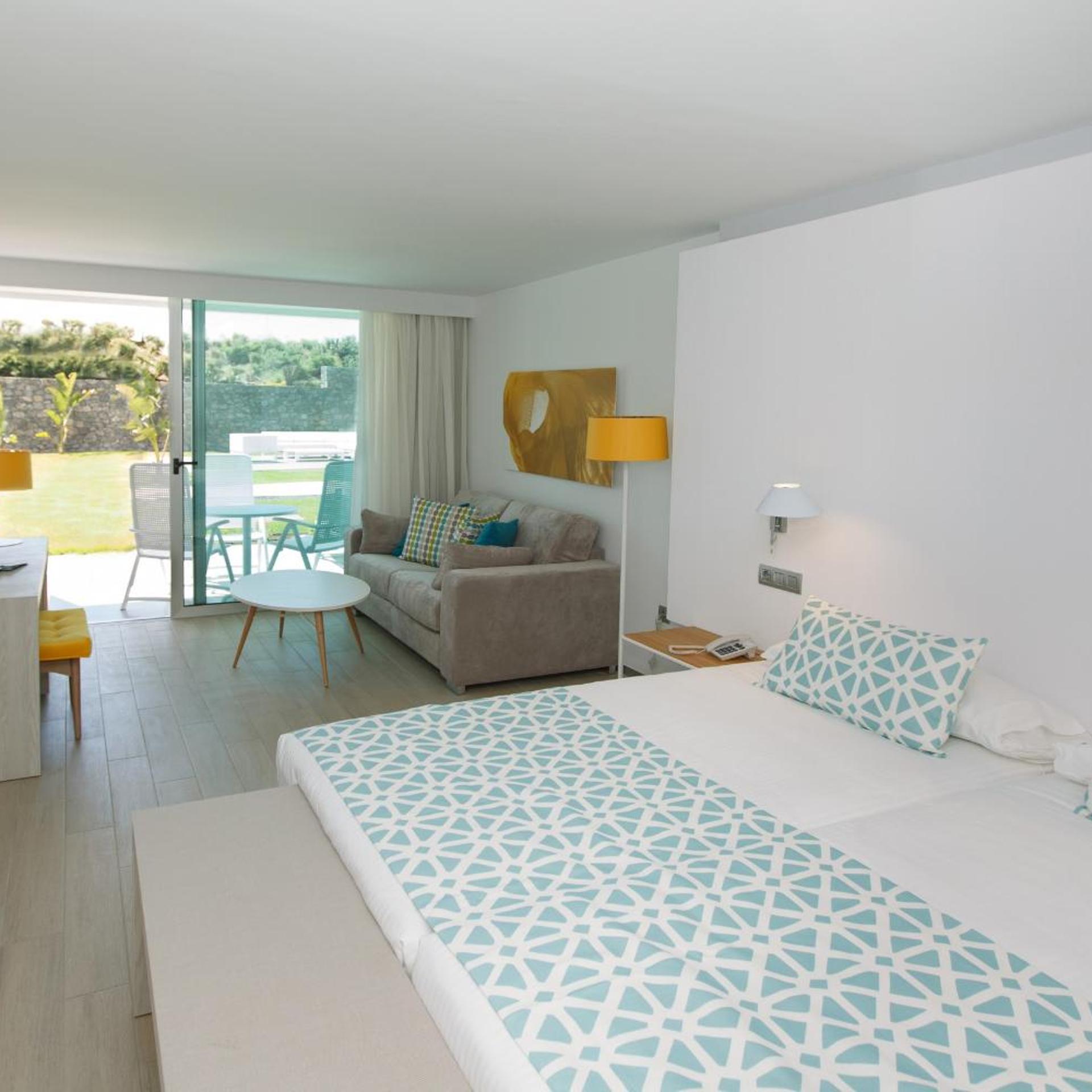 Santa Monica Suites 38/53