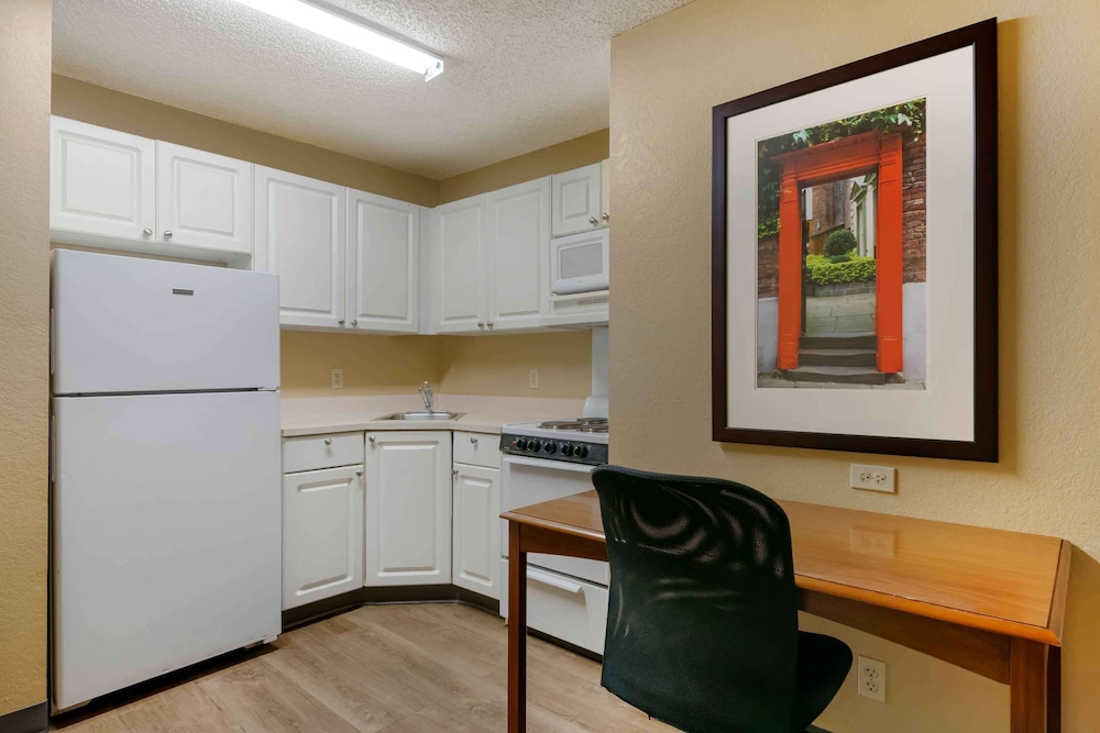 Extended Stay America - Orlando - Convention Ctr - 6443 Westwood 47/47