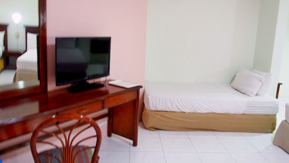 Sunday Hostel 11/42
