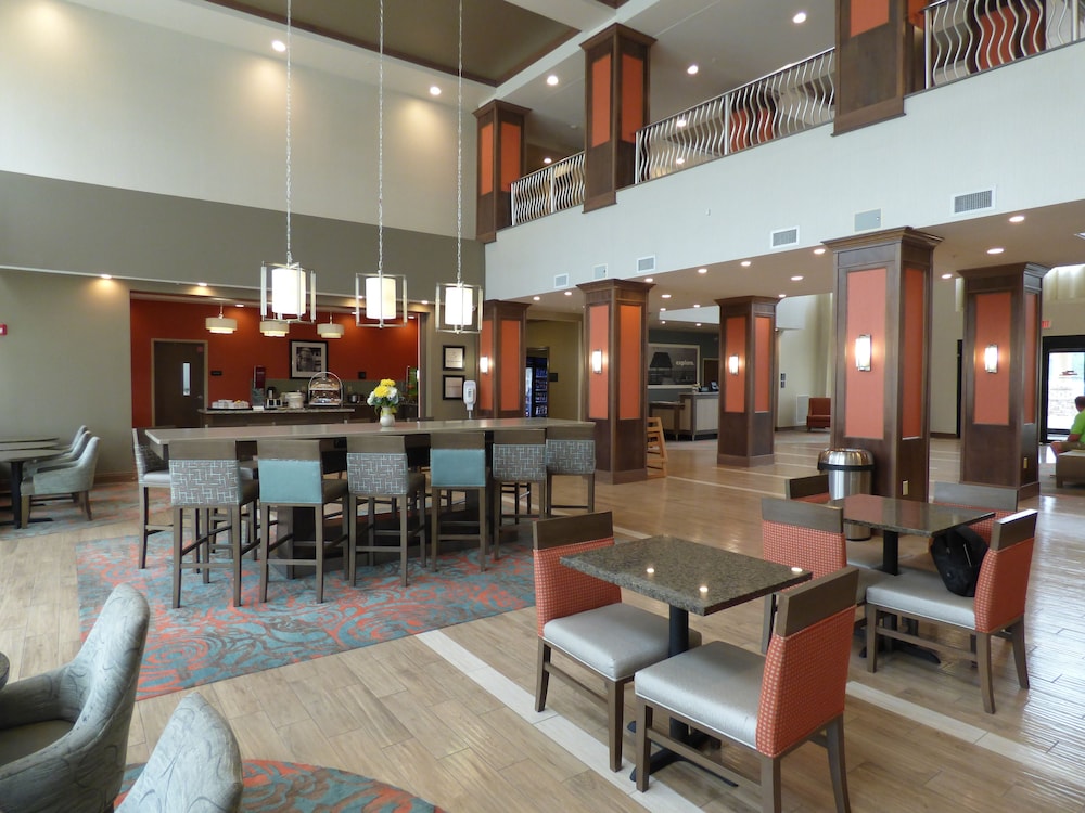 Hampton Inn & Suites Pensacola/I-10 Pine Forest Road 33/47