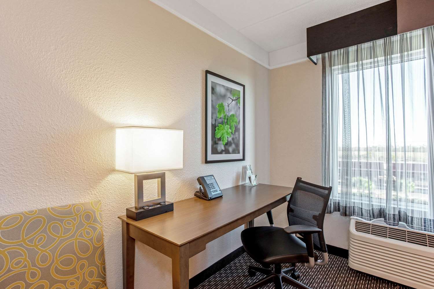 La Quinta Inn Suites Panama City 19/45