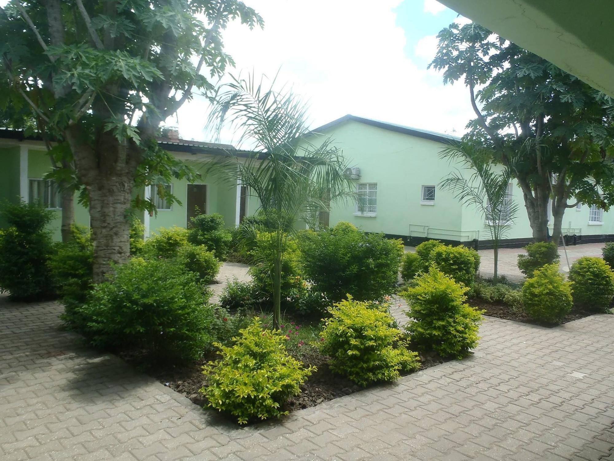 Richland Lodge Sinazeze 6/9