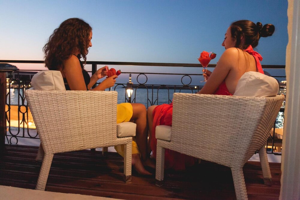 Chania Inn 30/46
