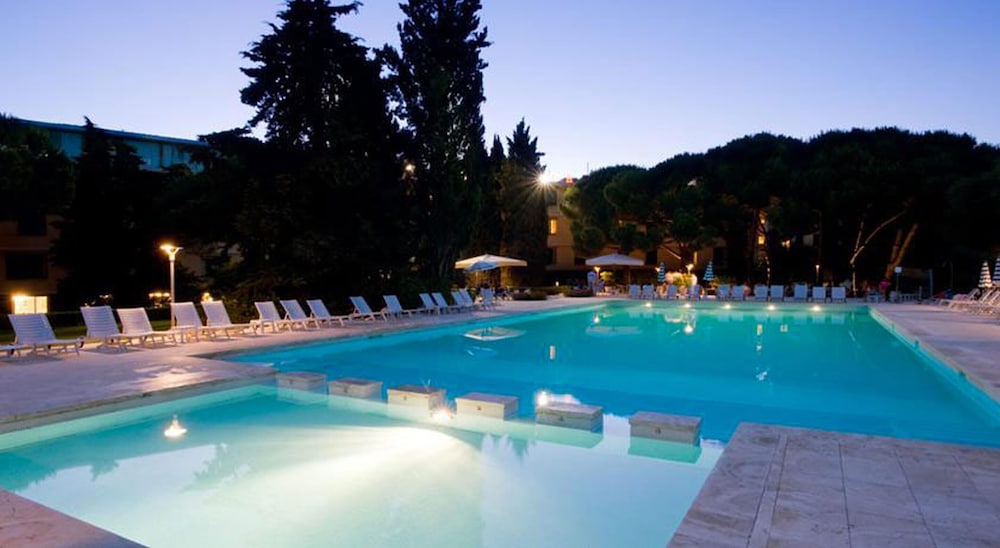 Uappala Hotel Lacona 3/59