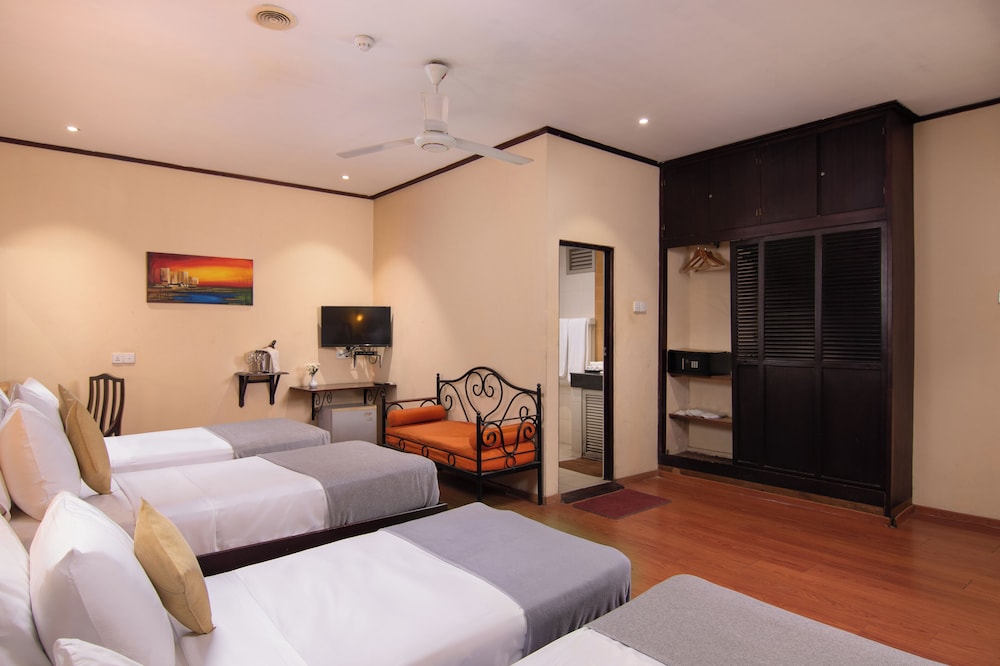 Colombo City Hotel 18/49