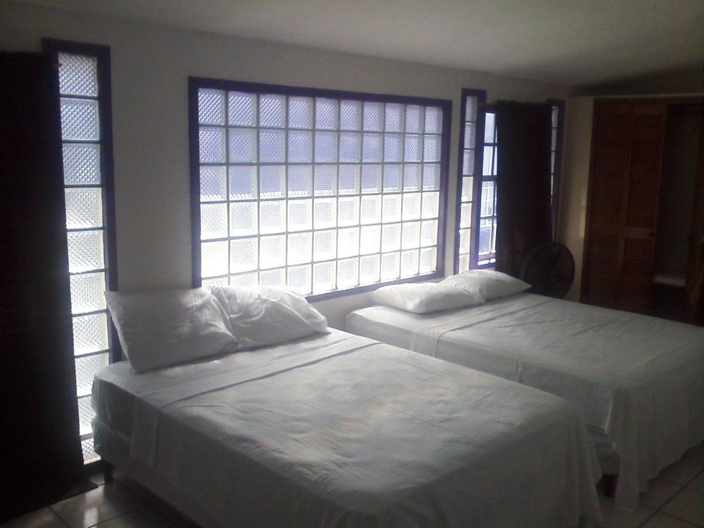 Amelia Guest House 9/25