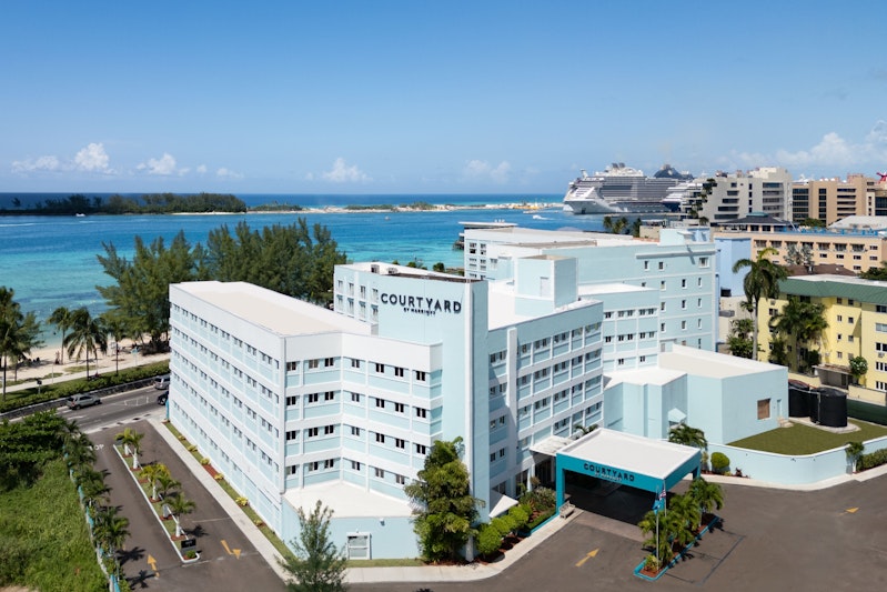 Courtyard Nassau Downtown Junkanoo Beach Ex Sunset Resort Bahamas in NASSAU