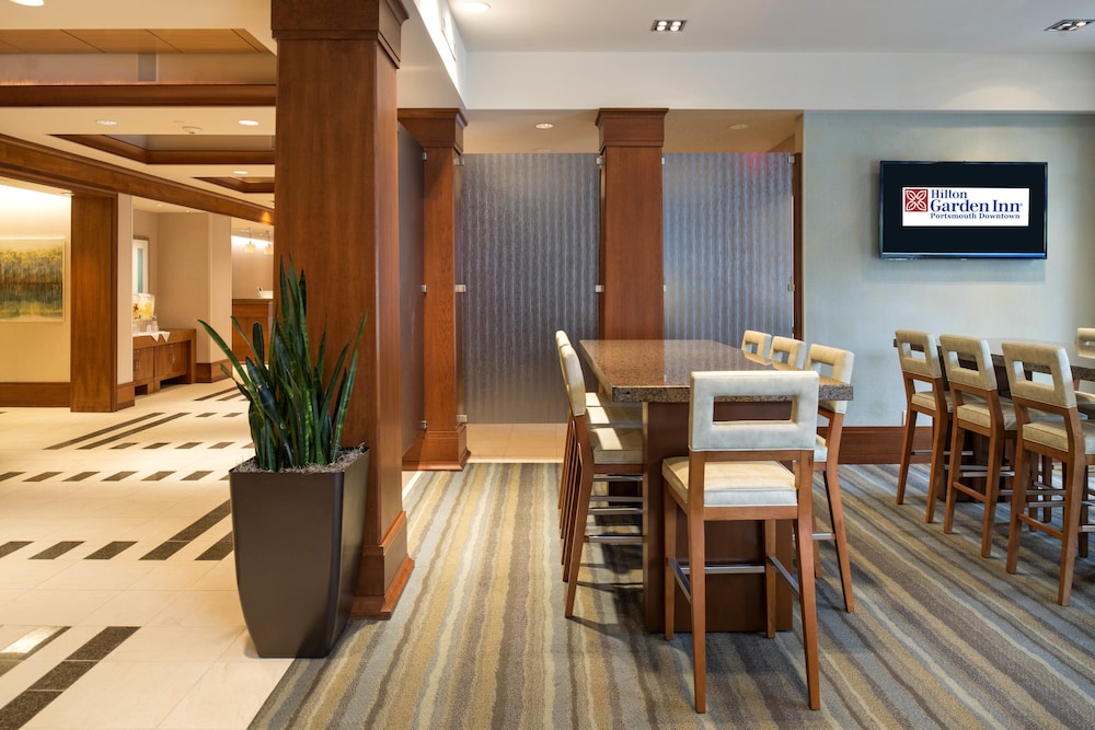 Hilton Garden Inn Portsmouth Downtown 42/54