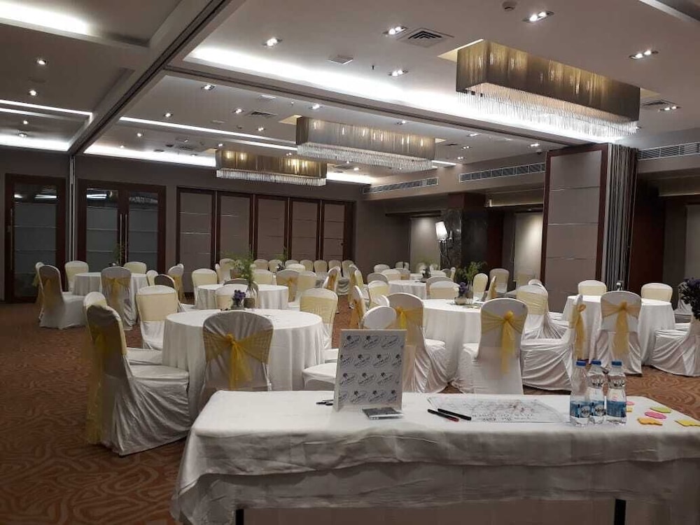 Royal Orchid Central Vadodara 37/50