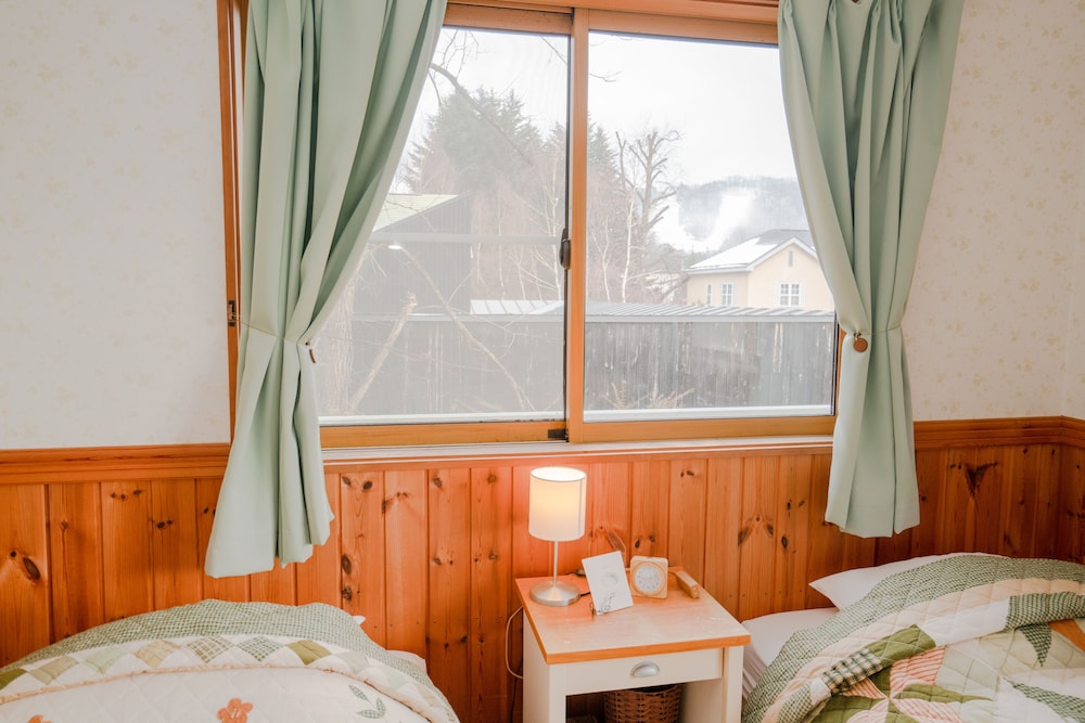 Guesthouse Chaconne Karuizawa 50/75