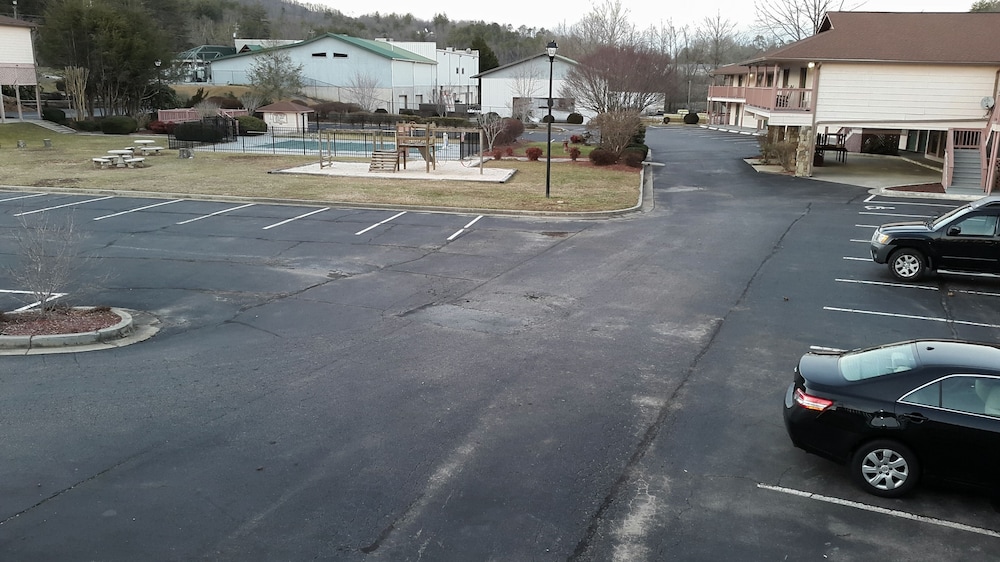 Mountain Valley Inn Dillard 50/62