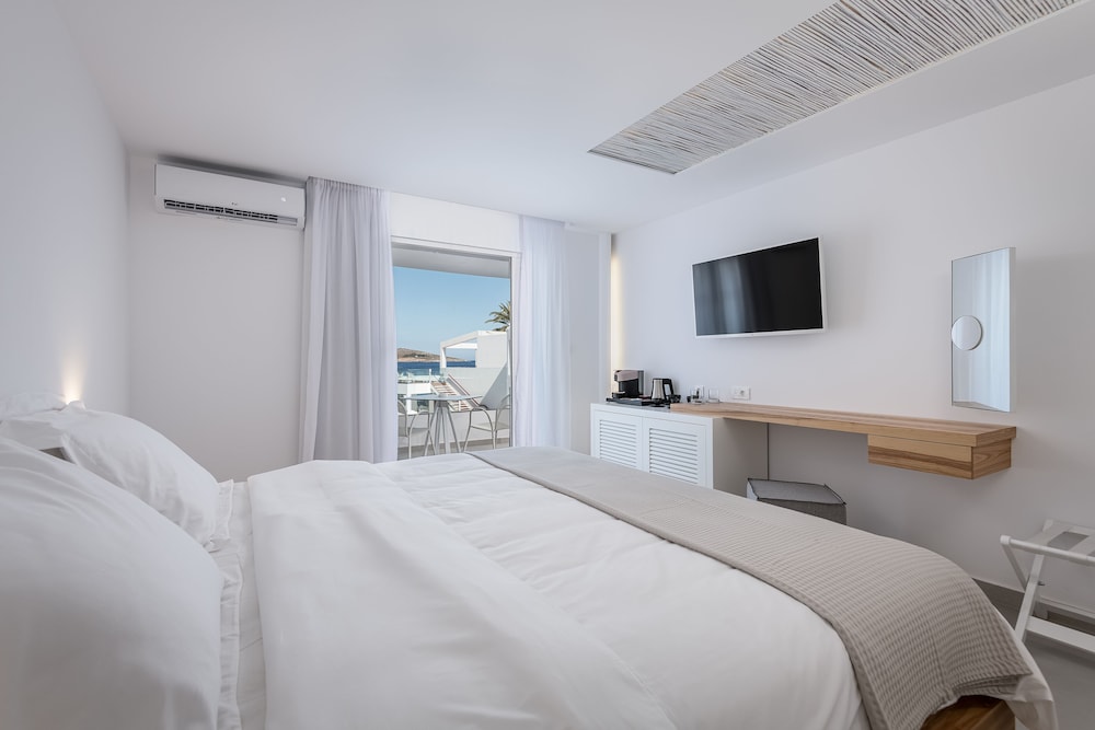 Kantouni Beach Hotel 11/49
