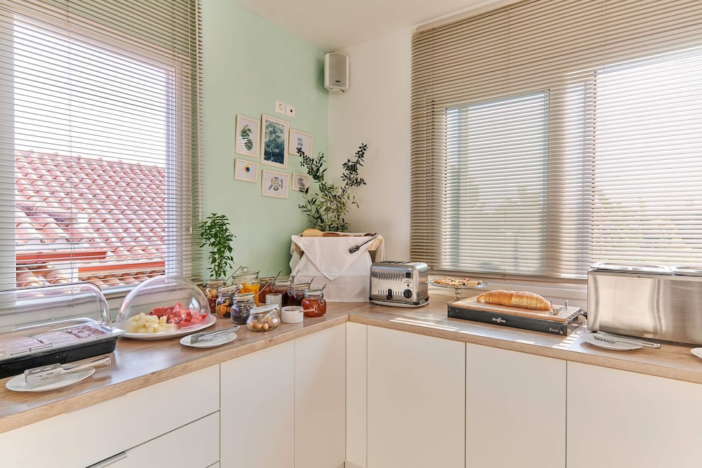 Ionian Aura Apartments 50/50