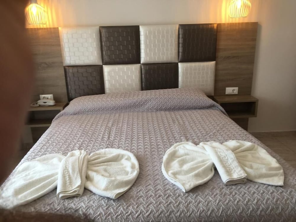 Rhodian Rose Hotel 31/58
