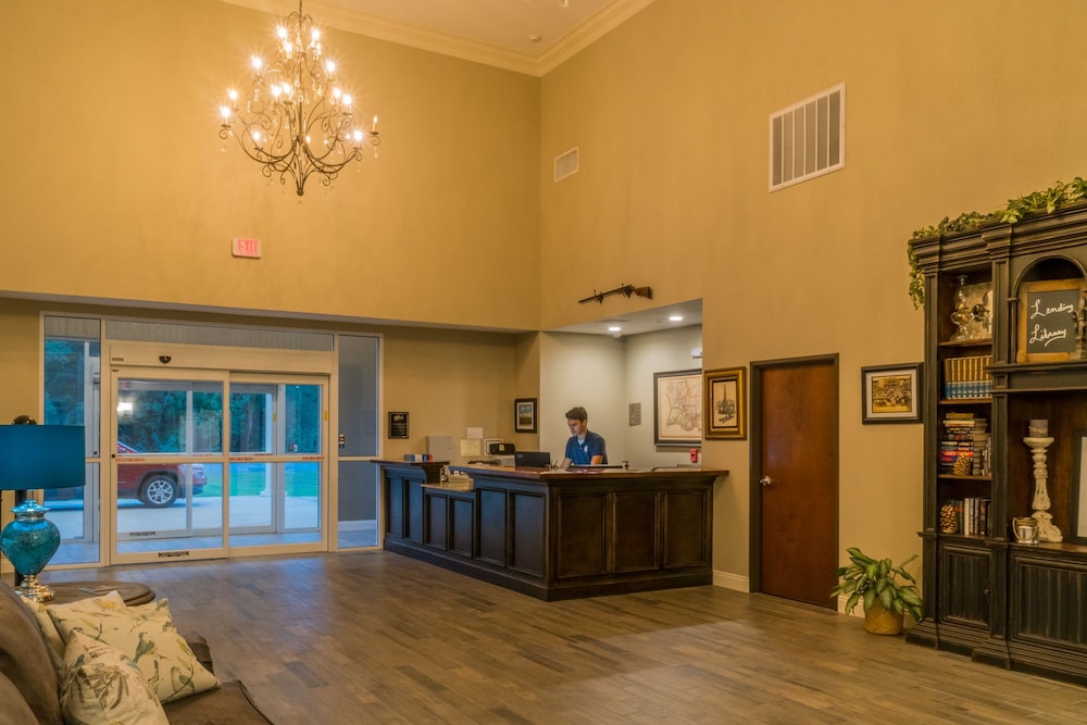Heritage Place Hotel & Suites 4/48
