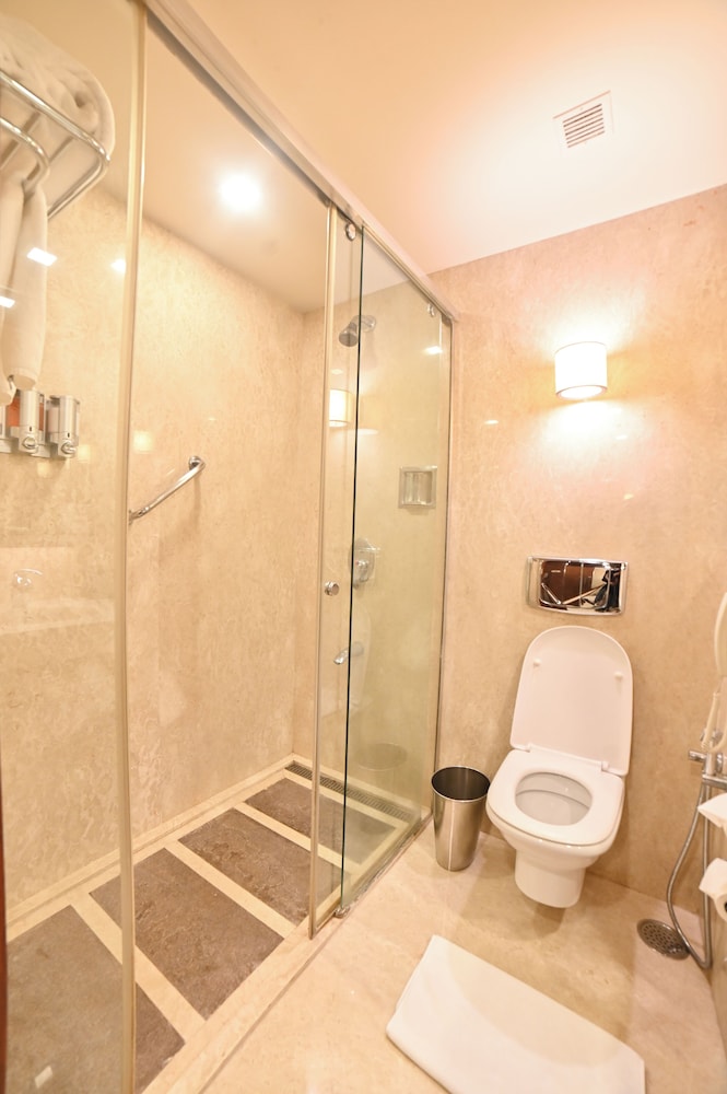 Welcomhotel By Itc Hotels Devee Grand Bay 71/71