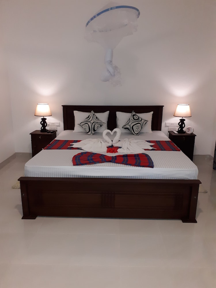 Sigiri Hibiscus Villa 6/28