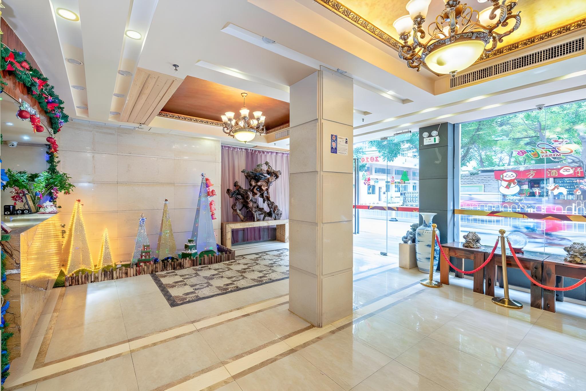 Lobby at ROYAL GARDEN HOTEL, GUANGZHOU