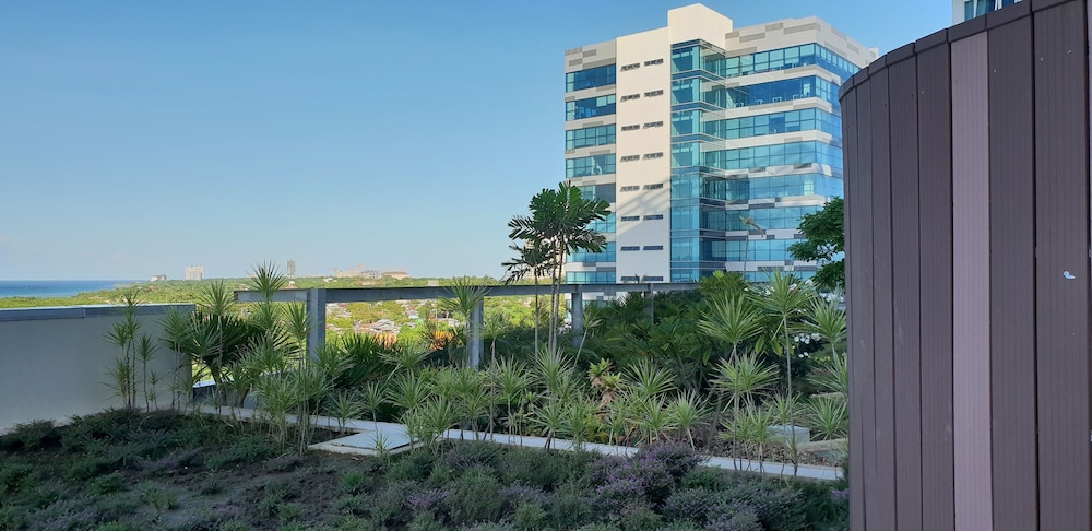 Mactan Newtown With Ocean View 6/50