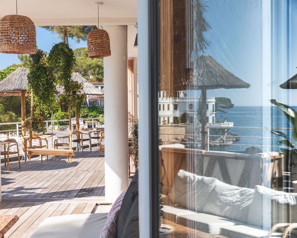 Hôtel De La Plage Mahogany 5/66