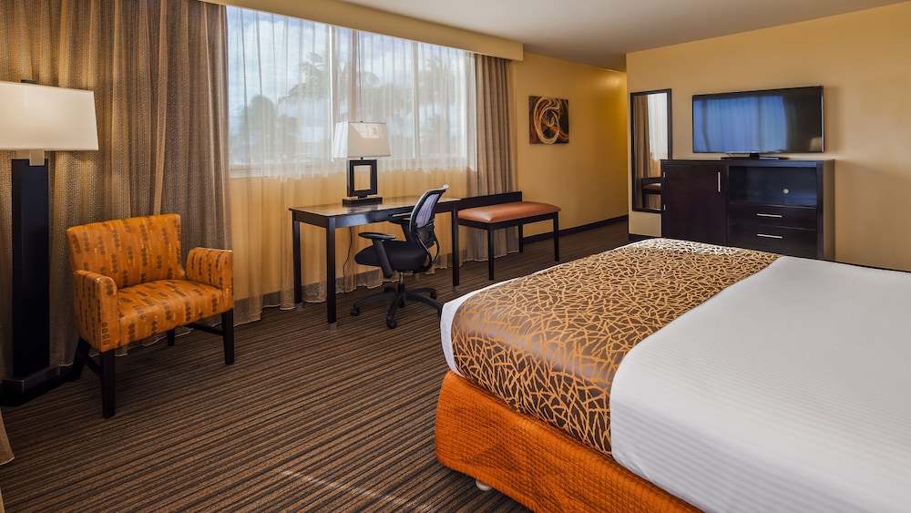 Best Western The Plaza Hotel Honolulu Airport 28/30