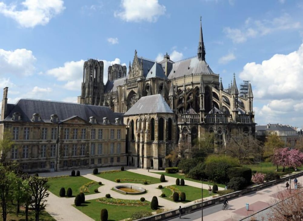 Premiere Classe Reims Est - Taissy 41/45