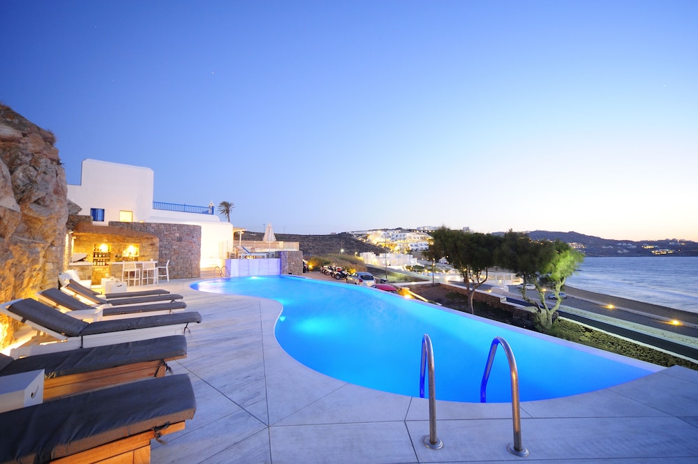 Mykonos Beach Hotel 36/65