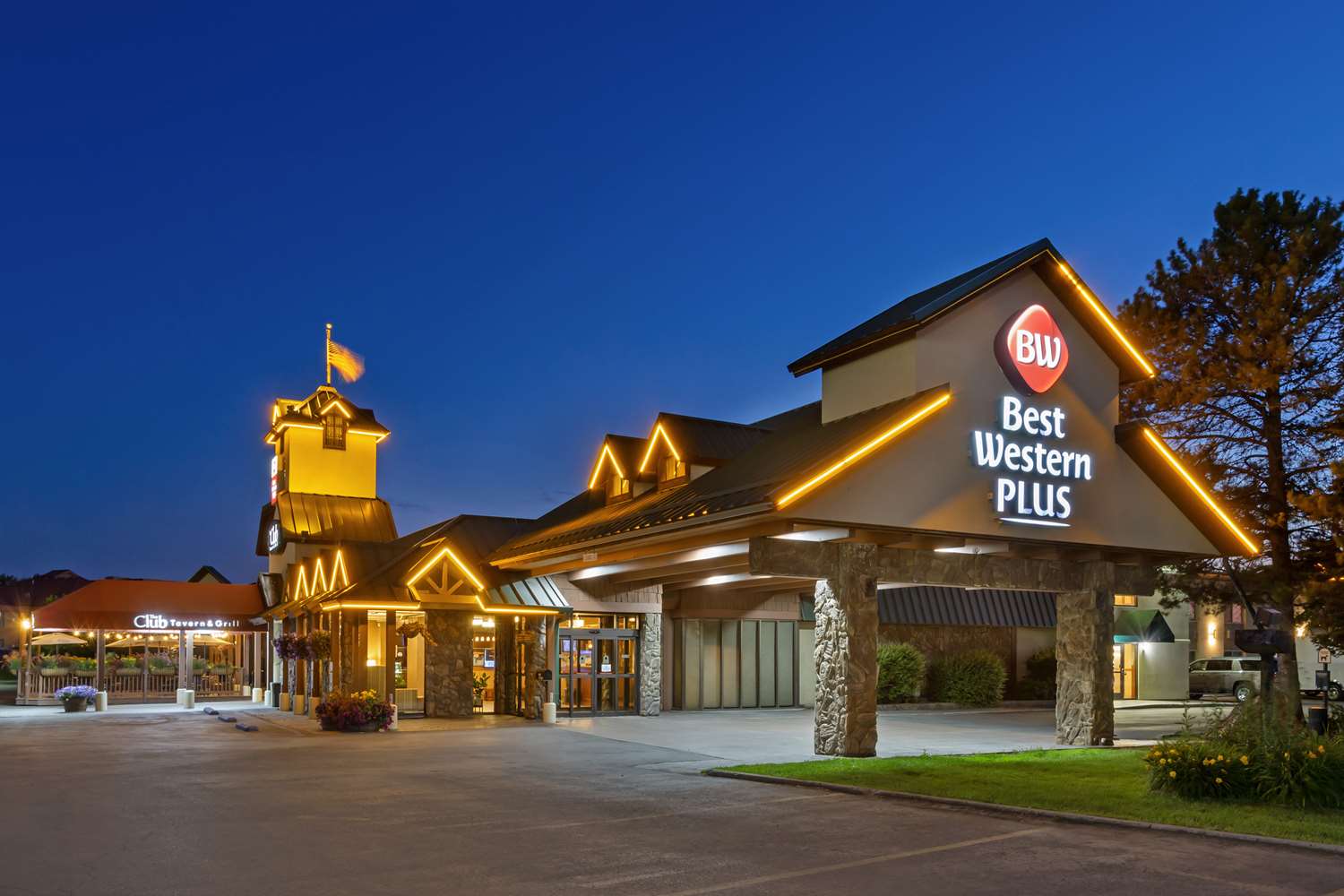Best Western Plus Grantree Inn 2/52