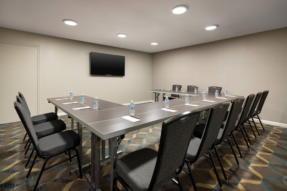Residence Inn Anaheim Placentia Fullerton 47/50