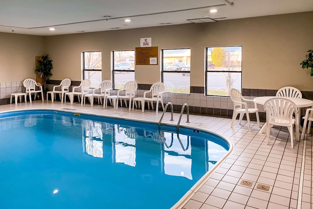 swimming pool spa
