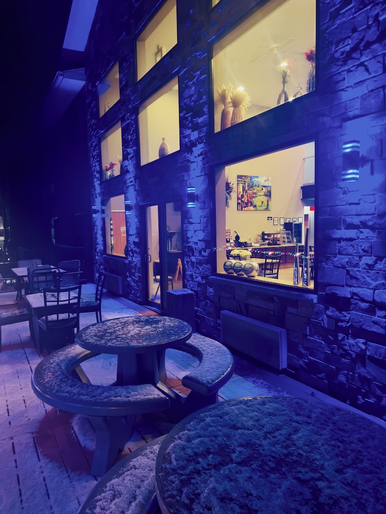 Qube Hotel Polk City 20/39