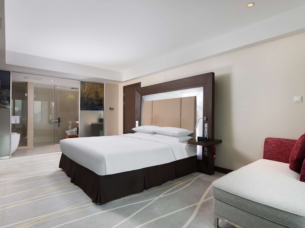 غرفة تنفيذية بسرير كوين بإطلالة على المدينة، Novotel Nanjing Central Suning 4/10