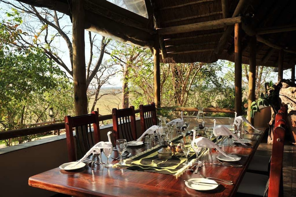 MUCHENJE SAFARI LODGE(T) 8/16