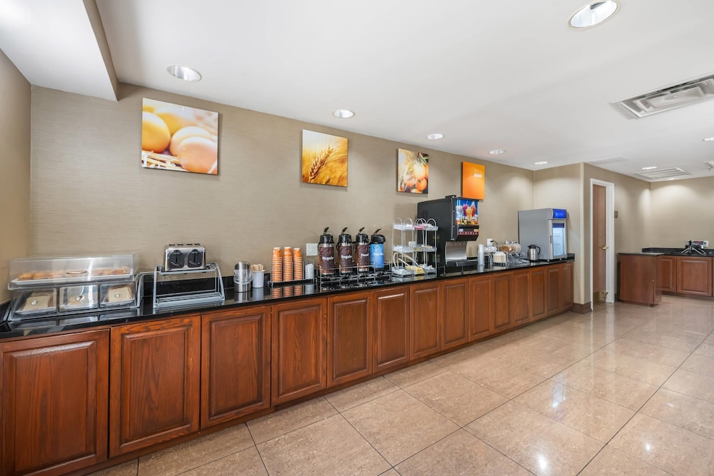 Lobby at Comfort Suites Ocala - North, OCALA - FL