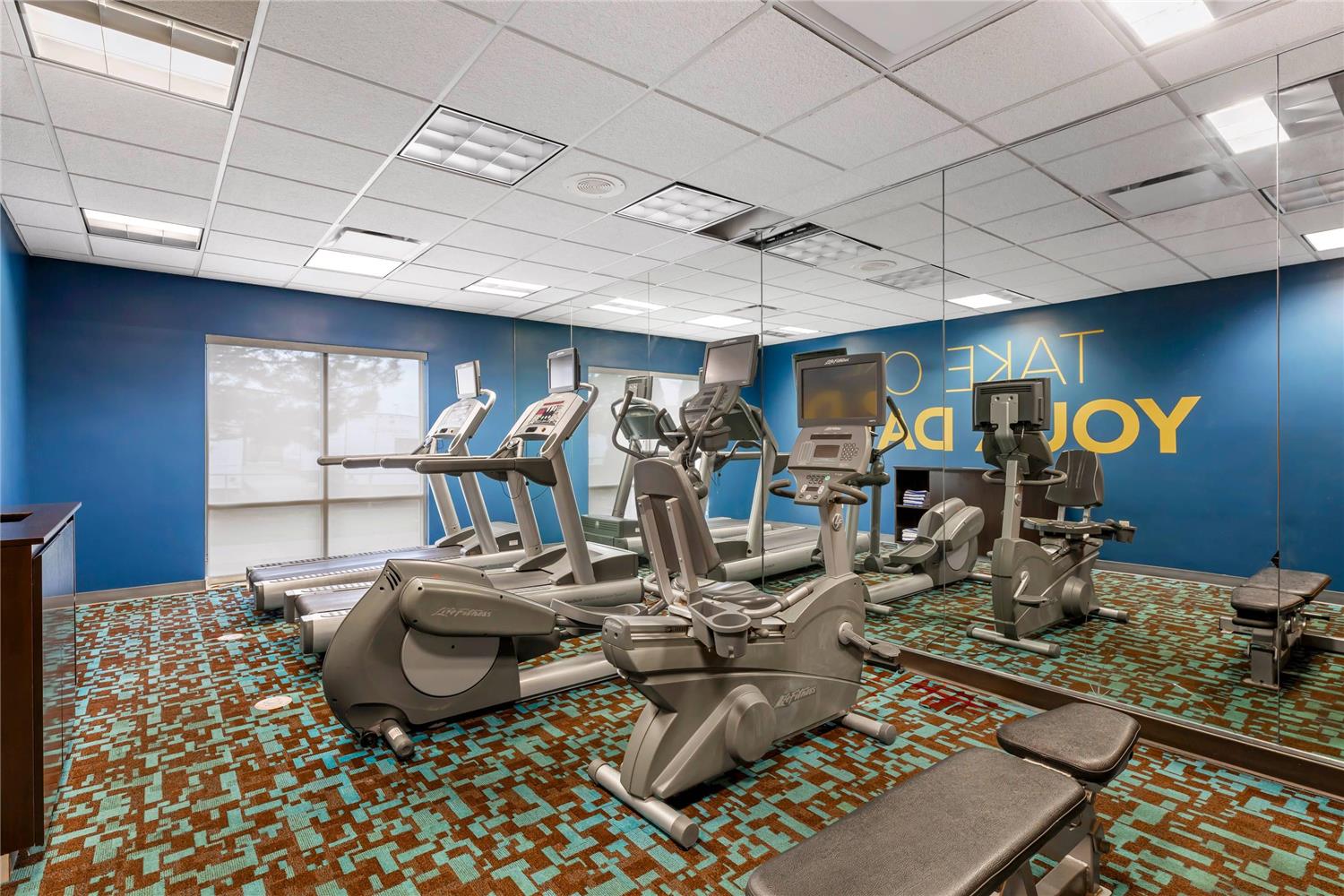 Comfort Inn and Suites Akron South 21/39