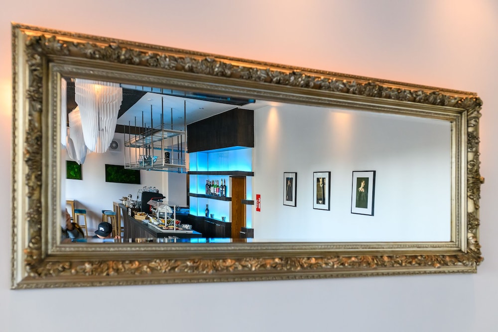 Nikii Hotel 5/59
