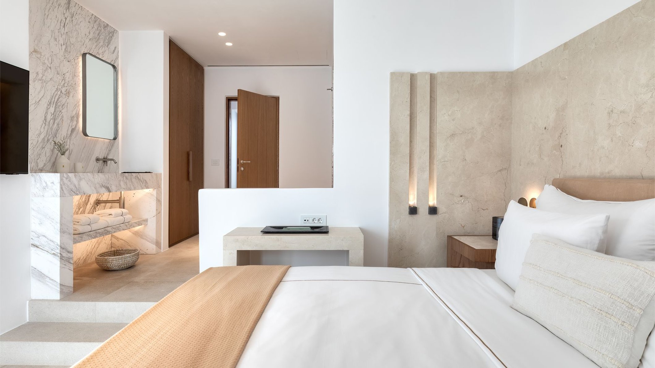 2 BEDROOMS, VILLA, WITH POOL