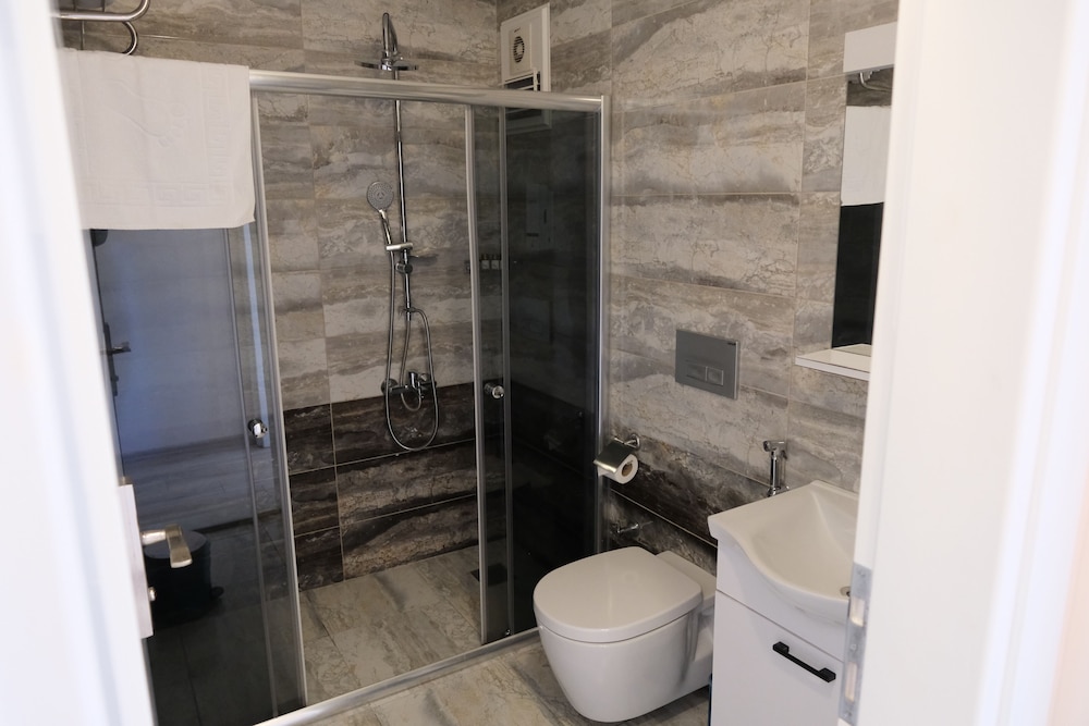 Sahin Tepesi Suite Otel 47/50